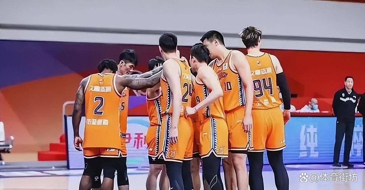 雷火电竞入驻-上海男篮突破对手防线取得胜利的简单介绍