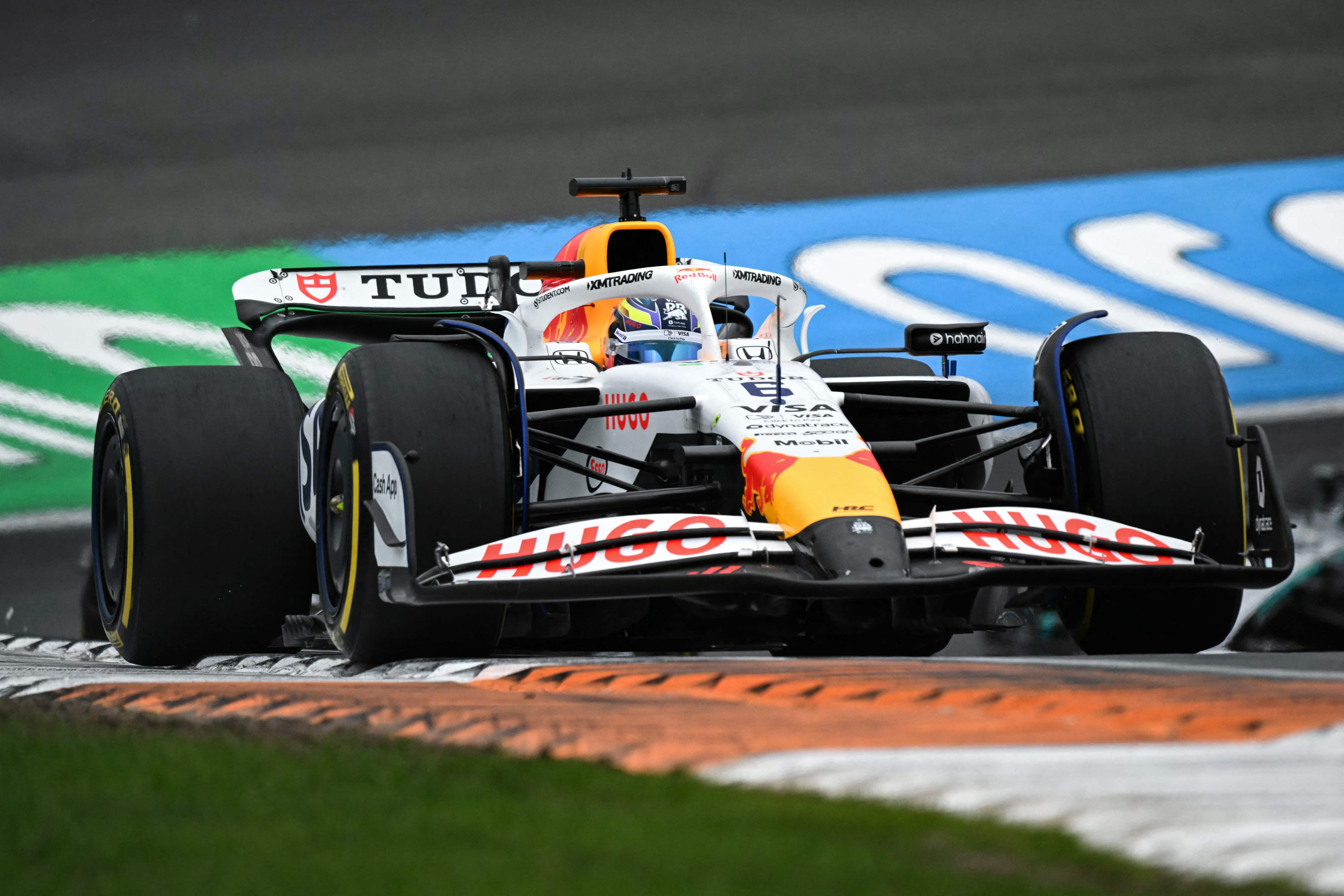 雷火电竞网站-关于红牛二队轻取红牛车队，塞恩斯刷新纪录的信息