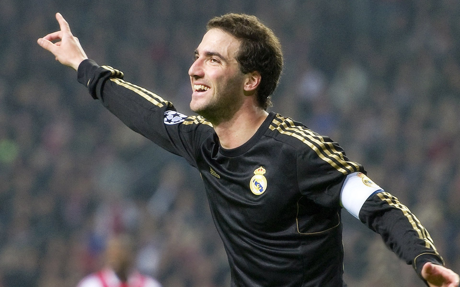 跨界的炬火,当守门员在篮球场上接管比赛