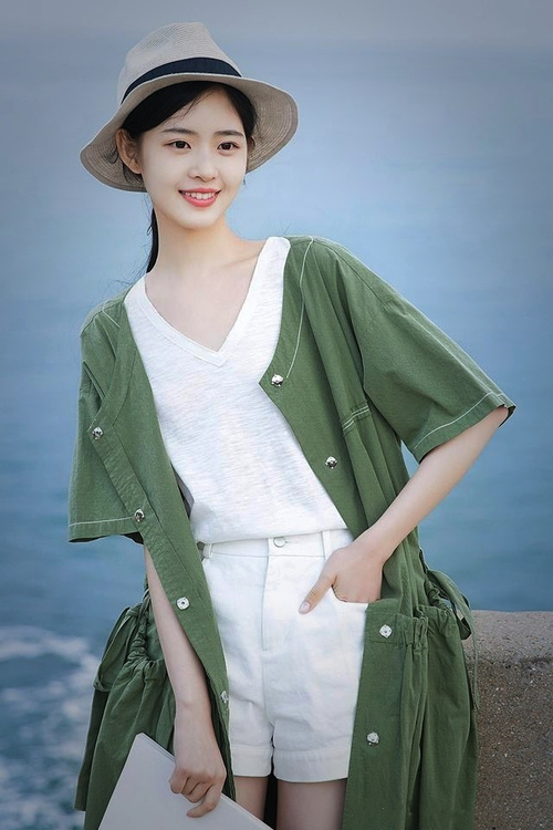 雷火电竞-绿茵场与硬木地板的交响，英超争冠夜与哈登得分秀的激情共鸣